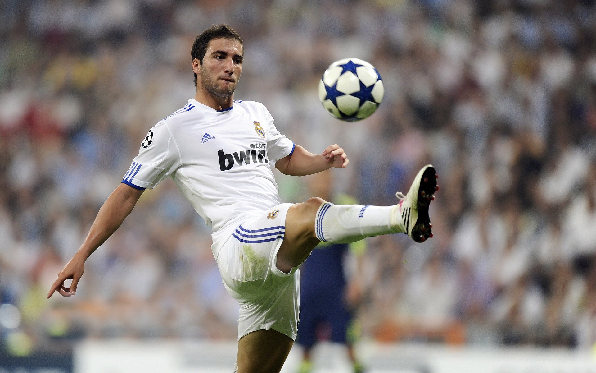 九游中国官网-曼城进攻火力持续输出，哈兰德再度破门，哈兰德经纪人会面曼城利物浦切尔西 唯独没曼联